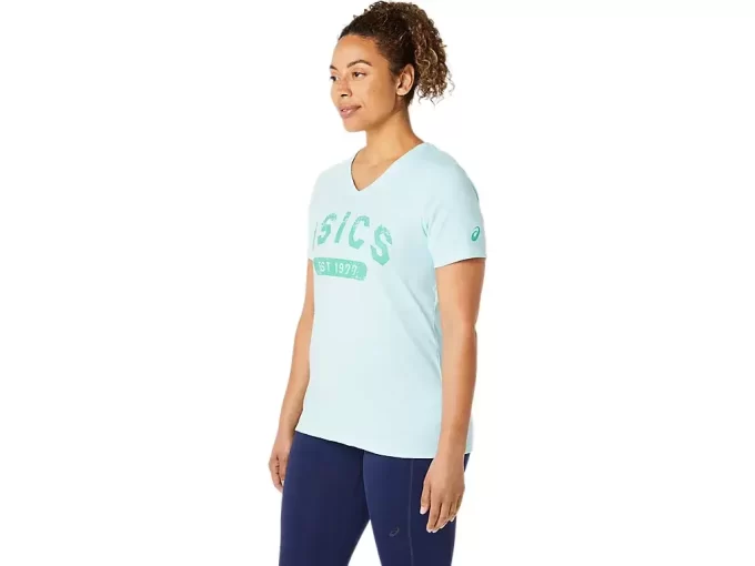 DAMEN-KURZARM-T-SHIRT MIT V-AUSSCHNITT „EST 1977“ DAMEN-KURZARM-T-SHIRT MIT V-AUSSCHNITT „EST 1977“