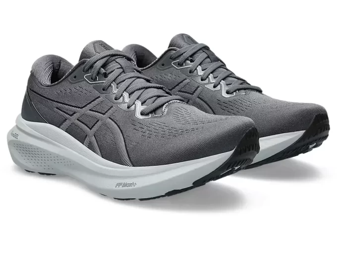 GEL-KAYANO 30 EXTRA BREIT STRASSENGETESTET