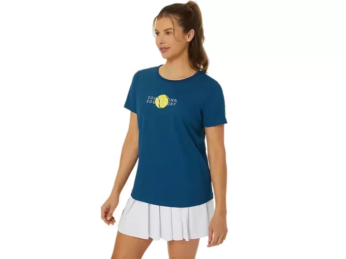 KLASSISCHES GRAFIK-T-SHIRT FÜR DAMEN KLASSISCHES GRAFIK-T-SHIRT FÜR DAMEN