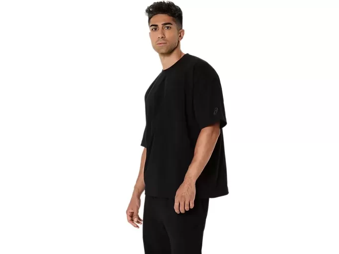 SCHWERES, LOCKERES T-SHIRT MIT TASCHEN SCHWERES, LOCKERES T-SHIRT MIT TASCHEN
